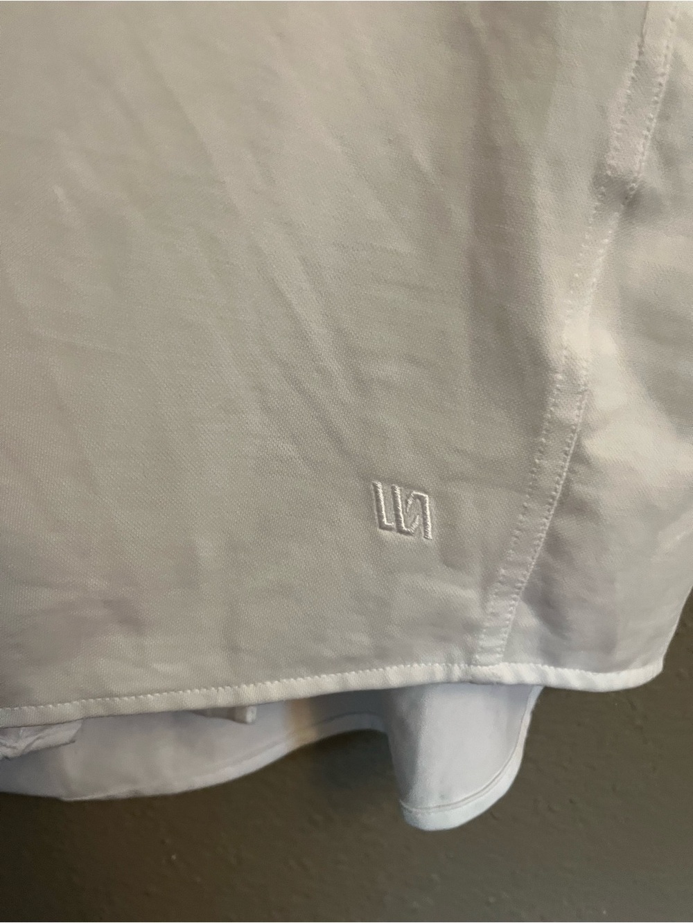 NWT Athletic Short Sleeve Button Down Shirt - Picture 4 of 8